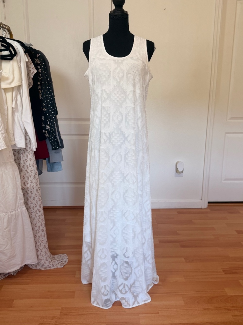 Calvin Klein White Textured Maxi Dress Boho Resort Coastal Chic Keyhole Back